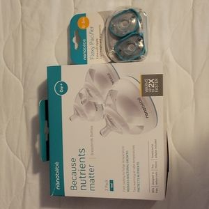 NWT Nanobebe breastmilk bottles
